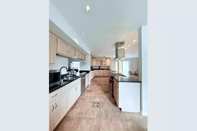 28 W Devon Avenue, Glendale Heights, IL 60139 - Photo 9