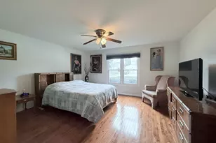 28 W Devon Ave, Glendale Heights, IL 60139 - Photo 17