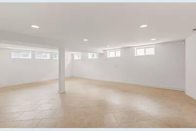 5627 N Prospect Avenue, Norwood Park Township, IL 60631 - Photo 17