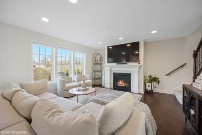 4142 Hampton Court, Glenview, IL 60026 - Photo 9