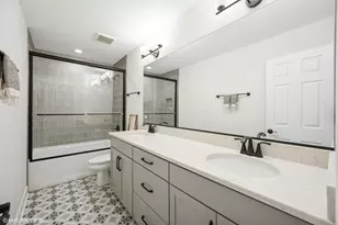 4142 Hampton Ct, Glenview, IL 60026 - Photo 19