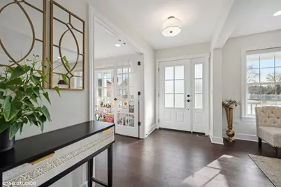 4142 Hampton Court, Glenview, IL 60026 - Photo 5