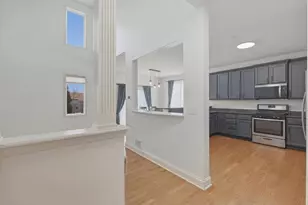 301 Nicole Way, Itasca, IL 60143 - Photo 9