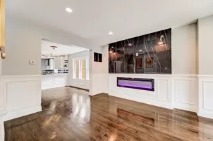 8109 S Marquette Ave, Chicago, IL 60617 - Photo 7