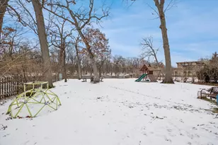 236 Maplewood Rd, Riverside, IL 60546 - Photo 39