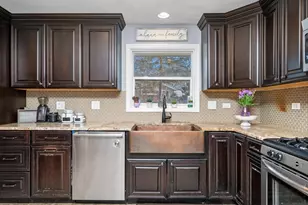 511 S Walnut Ln, Schaumburg, IL 60193 - Photo 11