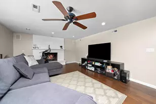 511 S Walnut Ln, Schaumburg, IL 60193 - Photo 23