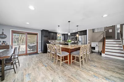 511 S Walnut Lane, Schaumburg, IL 60193 - Photo 7