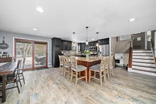 511 S Walnut Ln, Schaumburg, IL 60193 - Photo 7