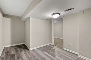 503 W 81st St, Chicago, IL 60620 - Photo 13