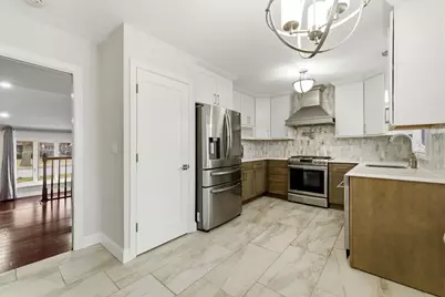 2126 E Waverly Lane, Arlington Heights, IL 60004 - Photo 17