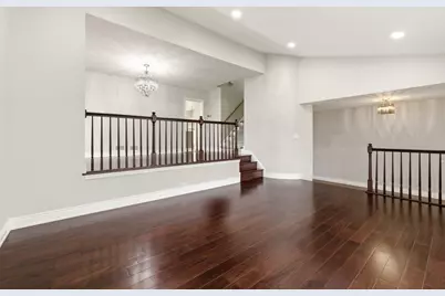 2126 E Waverly Lane, Arlington Heights, IL 60004 - Photo 13