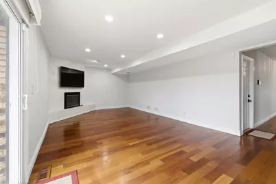 2126 E Waverly Lane, Arlington Heights, IL 60004 - Photo 19