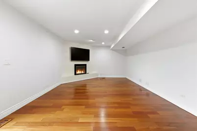 2126 E Waverly Lane, Arlington Heights, IL 60004 - Photo 21