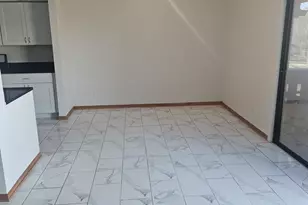 8254 Chestnut Dr, Palos Hills, IL 60465 - Photo 5