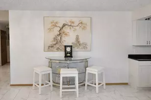 8254 Chestnut Dr, Palos Hills, IL 60465 - Photo 3