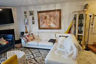 8254 Chestnut Dr, Palos Hills, IL 60465 - Photo 9