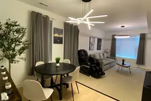 2943 N Gresham Ave, Chicago, IL 60618 - Photo 3