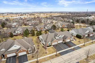 1194 John Hancock Dr, Bolingbrook, IL 60490 - Photo 3