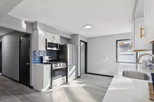 17641 Burnham Ave, Lansing, IL 60438 - Photo 7