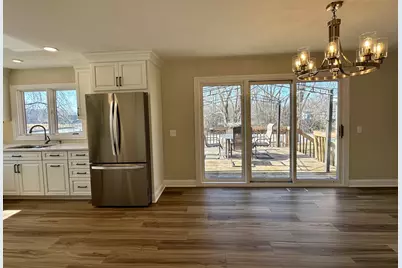 40210 N Lakeview Avenue, Antioch, IL 60002 - Photo 9