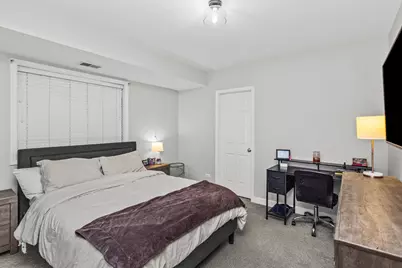 1413 N Bosworth Avenue #1, Chicago, IL 60642 - Photo 13