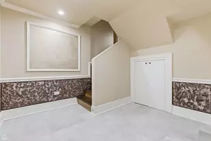 5614 N Campbell Ave, Chicago, IL 60659 - Photo 3