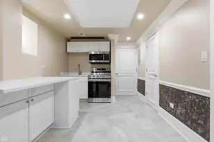 5614 N Campbell Ave, Chicago, IL 60659 - Photo 11