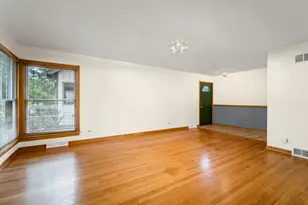 421 N Elm St, Itasca, IL 60143 - Photo 5