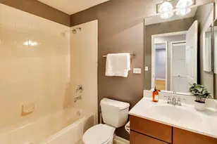 3942 N Kolmar Ave, Chicago, IL 60641 - Photo 25