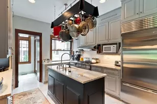 1201 E 56th St, Chicago, IL 60637 - Photo 11