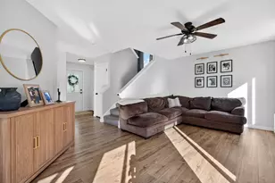 811 Mission Blvd, Joliet, IL 60436 - Photo 5