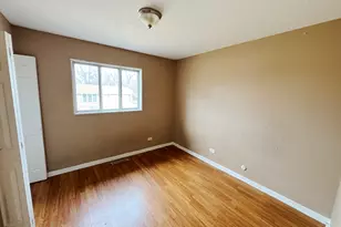 331 Gentry St, Park Forest, IL 60466 - Photo 7