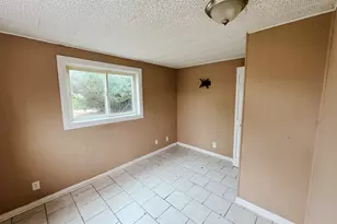 331 Gentry St, Park Forest, IL 60466 - Photo 13