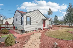 16W614 Third Ave, Bensenville, IL 60106 - Photo 3