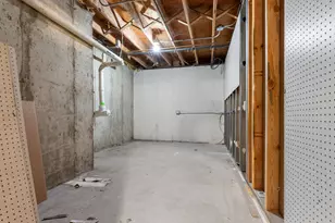 215 Apple Hill Ln, Streamwood, IL 60107 - Photo 23