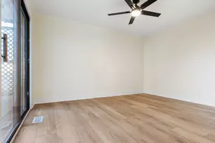 215 Apple Hill Ln, Streamwood, IL 60107 - Photo 9