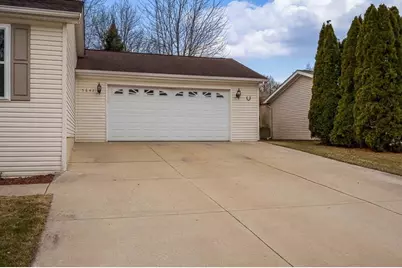 5647 Buttercup Lane, Machesney Park, IL 61115 - Photo 5
