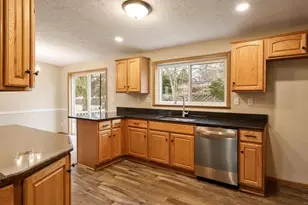 5647 Buttercup Ln, Machesney Park, IL 61115 - Photo 21