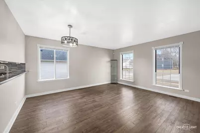 1221 Longford Circle, Elgin, IL 60120 - Photo 5