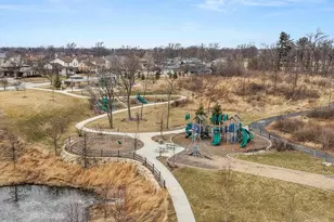 1721 Harcourt Dr, Woodridge, IL 60517 - Photo 39