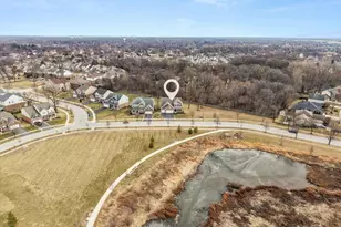 1721 Harcourt Dr, Woodridge, IL 60517 - Photo 5