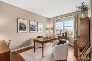 1721 Harcourt Dr, Woodridge, IL 60517 - Photo 7