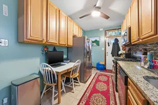 8019 S Rhodes Ave, Chicago, IL 60619 - Photo 9