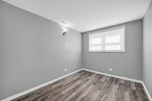 911 E 76th St, Chicago, IL 60619 - Photo 5