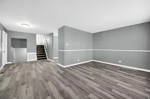 911 E 76th St, Chicago, IL 60619 - Photo 9