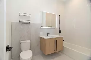 2042 W Irving Park Rd, Chicago, IL 60618 - Photo 7