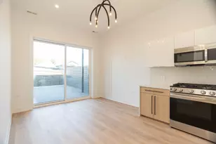 2042 W Irving Park Rd, Chicago, IL 60618 - Photo 5