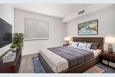 700 Wellington Avenue #207, Elk Grove Village, IL 60007 - Photo 11