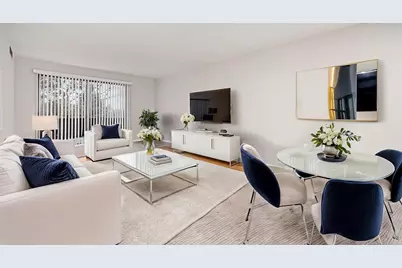 700 Wellington Avenue #207, Elk Grove Village, IL 60007 - Photo 3